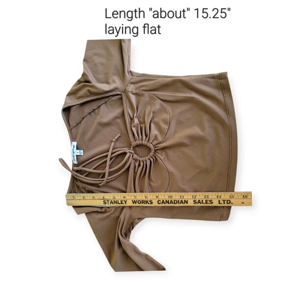 Brown Split Sleeve Keyhole Top by Pretty Garbage S - Picture 11 of 14
